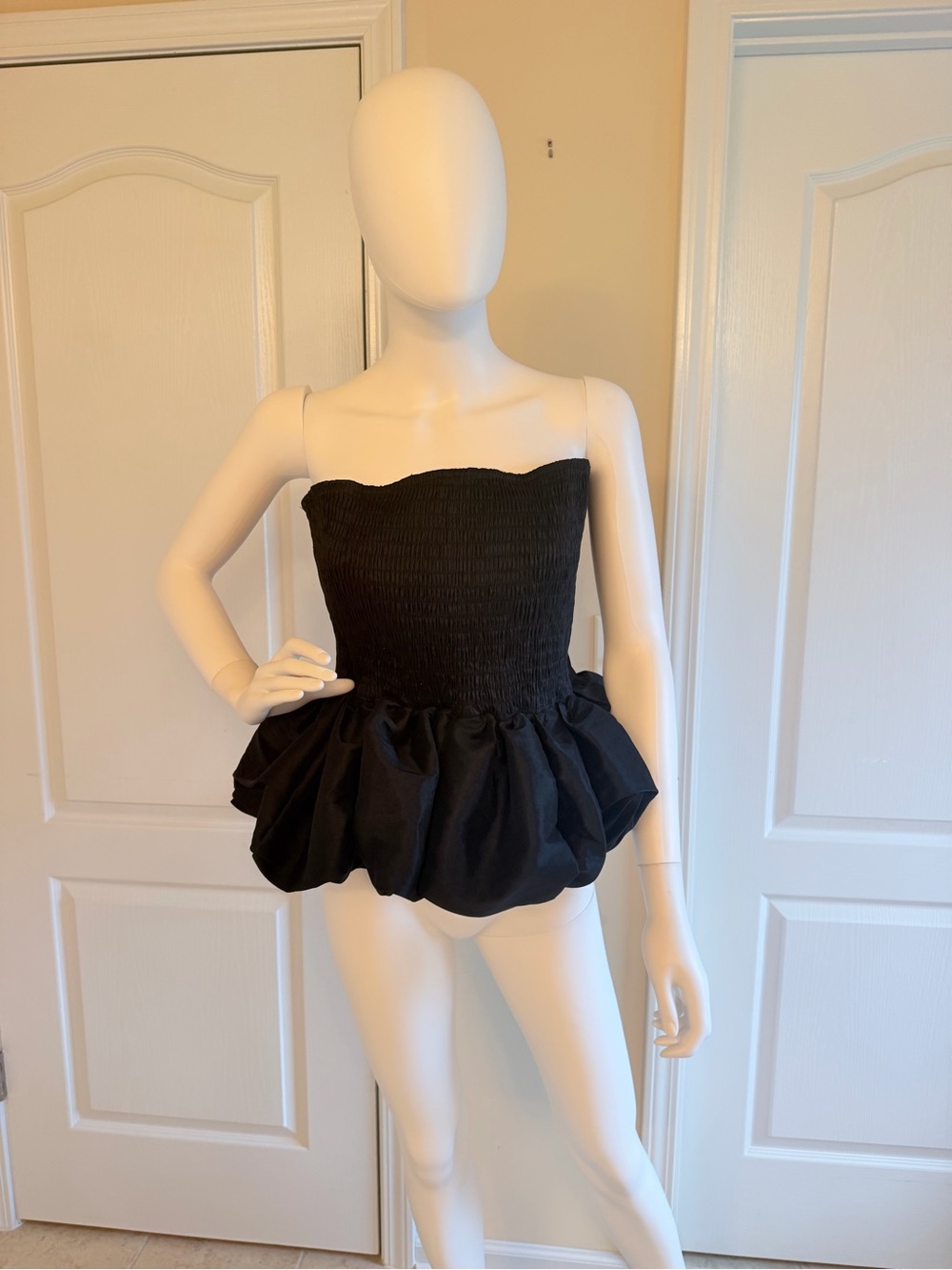 NWT Fashion Nova $59 Black Smocked Bubble Hem Top Size 1X